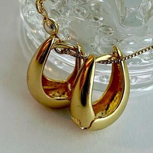 18 gold plated stylish earring